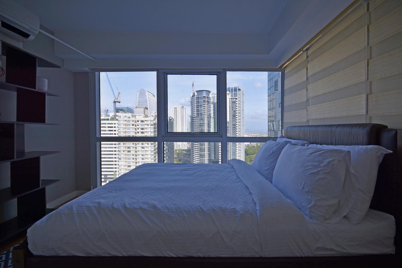 Victoria SOHO Suites Manila Exterior foto
