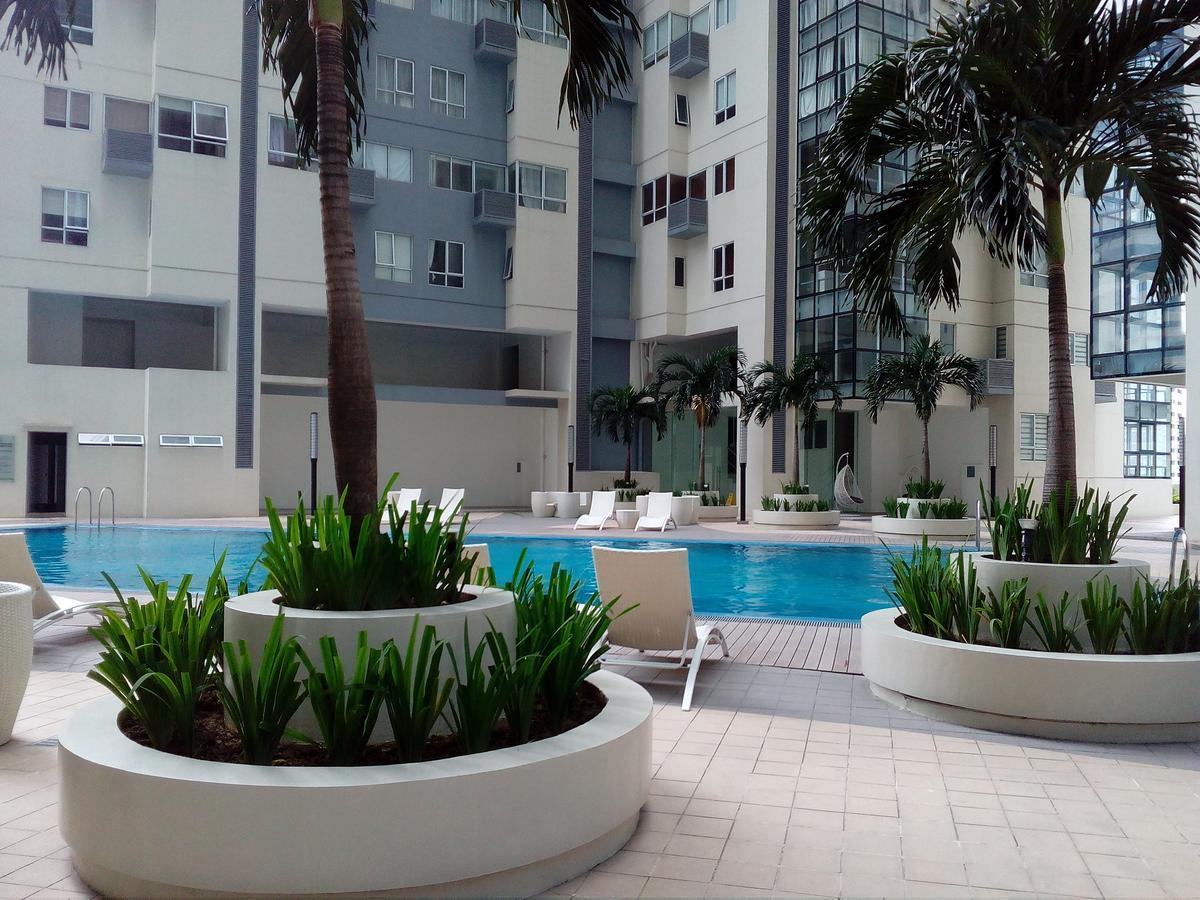 Victoria SOHO Suites Manila Exterior foto