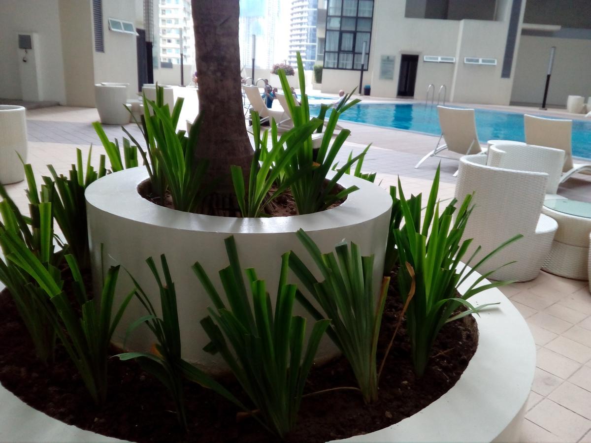Victoria SOHO Suites Manila Exterior foto