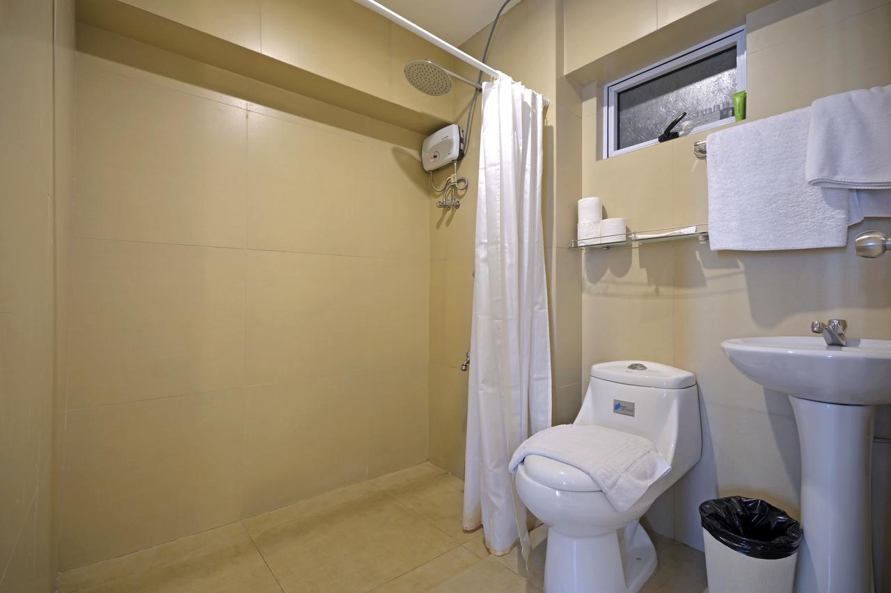 Victoria SOHO Suites Manila Exterior foto