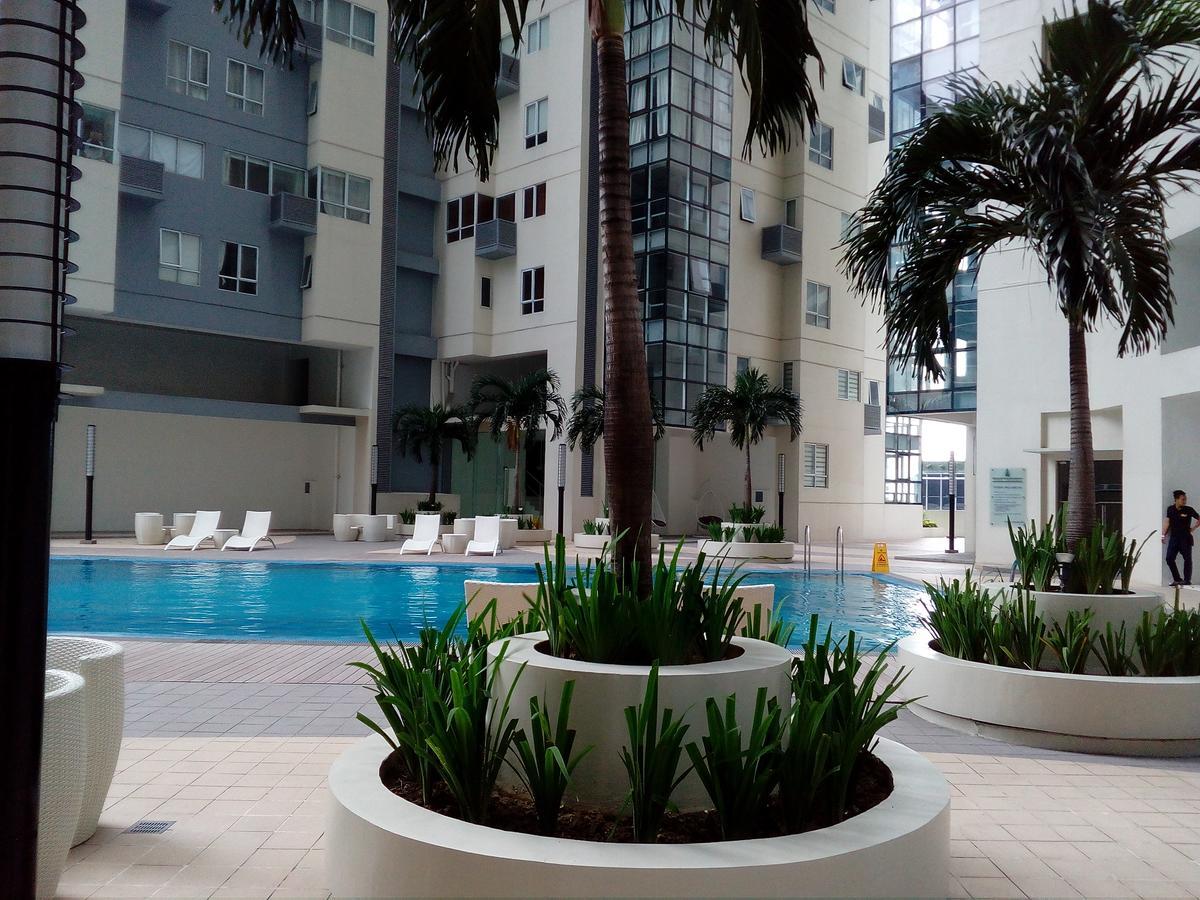 Victoria SOHO Suites Manila Exterior foto